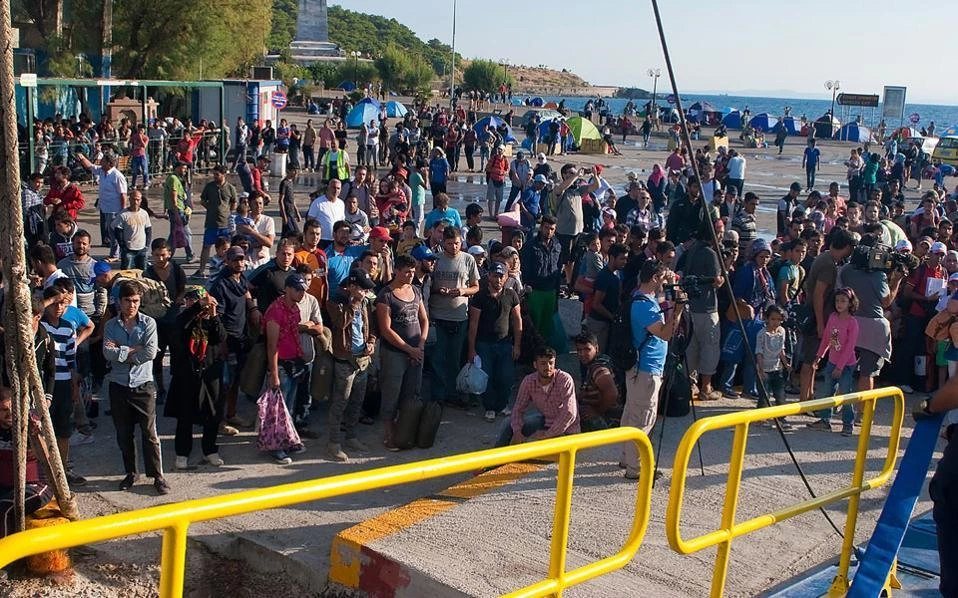 Ξεσηκώνονται οι Έλληνες – «Βράζει» η Χίος με ΣΥΡΙΖΑΝΕΛ και μετανάστες: «Θέλουν να μας ρημάξουν, να πάνε στα σπίτια τους» – «Θα γίνει επιμειξία»